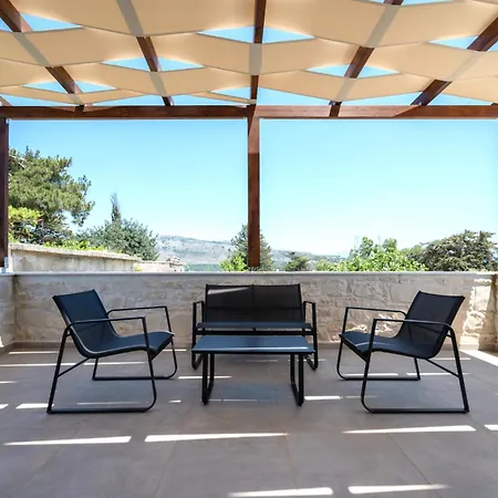 Sun-kissed Hilltop Villa, Priv Pool, Scenic Views * Kástellos